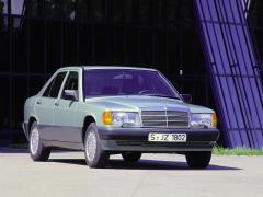 Чехлы на Mercedes C-Klasse W201 (1982-1993)
