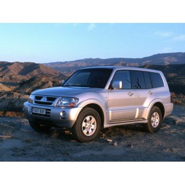 Чехлы на Mitsubishi Pajero 3 (2000-2006) 3 двери